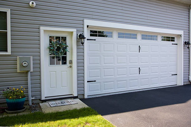 24/7 Emergency Garage Door Panel Replacement experts in Norwood, OK